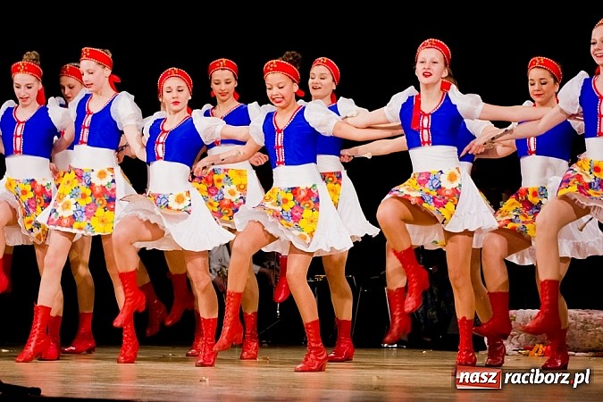 Zdjęcie w galerii na portalu naszraciborz.pl: Źródło zebrało 7,5 tys. zł dla chorej Mai wiadomości z regionu