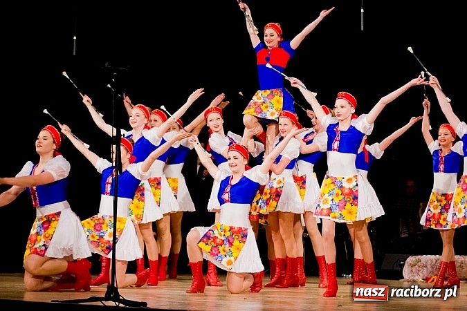 Zdjęcie w galerii na portalu naszraciborz.pl: Źródło zebrało 7,5 tys. zł dla chorej Mai wiadomości z regionu