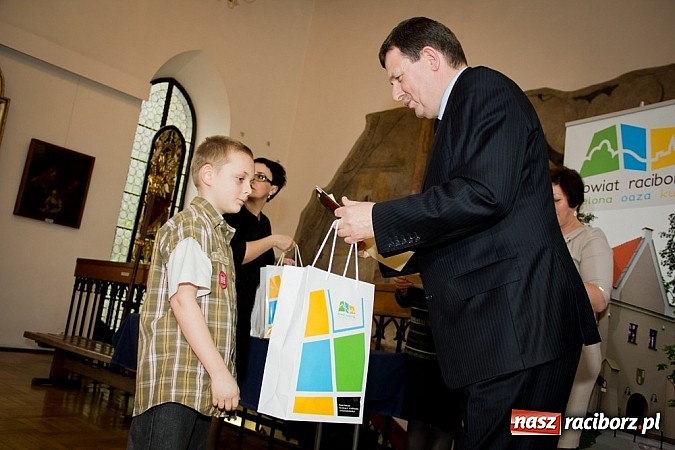 Zdjęcie w galerii na portalu naszraciborz.pl: Rekordowe 675 prac na muzealny konkurs wiadomości z regionu