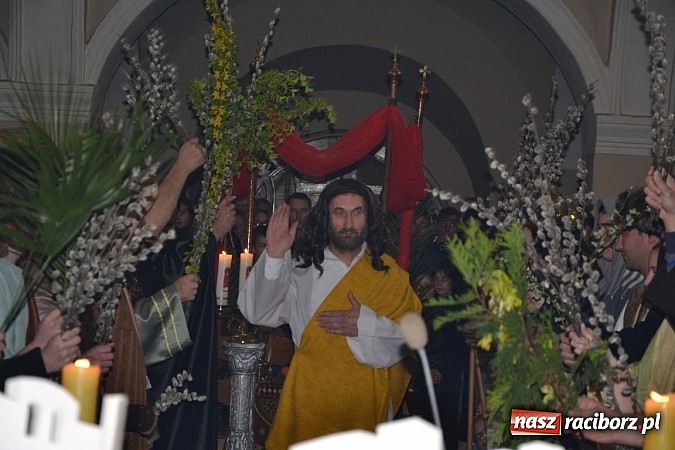 Zdjęcie w galerii na portalu naszraciborz.pl: Misterium Męki Pańskiej w Krzyżanowicach wiadomości z regionu