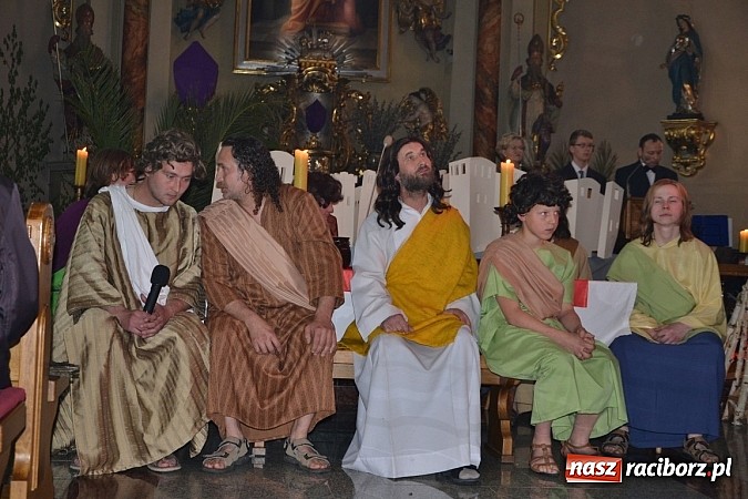 Zdjęcie w galerii na portalu naszraciborz.pl: Misterium Męki Pańskiej w Krzyżanowicach wiadomości z regionu