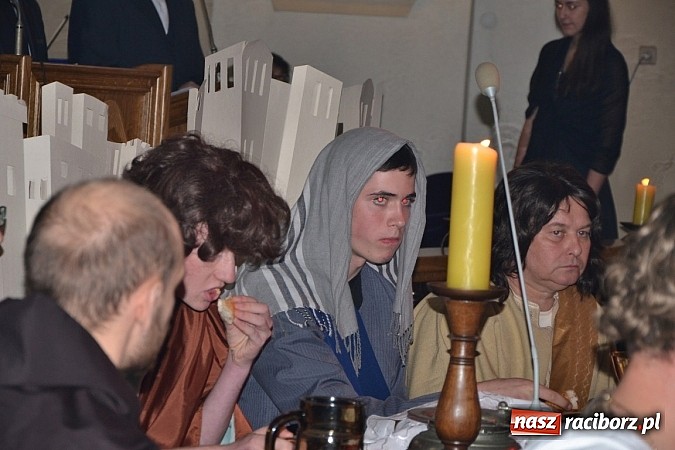 Zdjęcie w galerii na portalu naszraciborz.pl: Misterium Męki Pańskiej w Krzyżanowicach wiadomości z regionu
