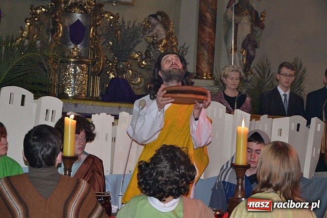 Zdjęcie w galerii na portalu naszraciborz.pl: Misterium Męki Pańskiej w Krzyżanowicach wiadomości z regionu
