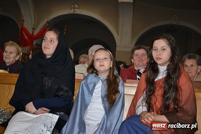 Zdjęcie w galerii na portalu naszraciborz.pl: Misterium Męki Pańskiej w Krzyżanowicach wiadomości z regionu