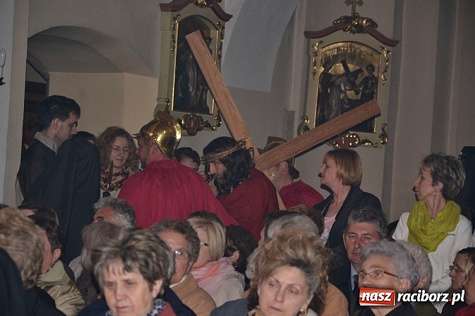 Zdjęcie w galerii na portalu naszraciborz.pl: Misterium Męki Pańskiej w Krzyżanowicach wiadomości z regionu