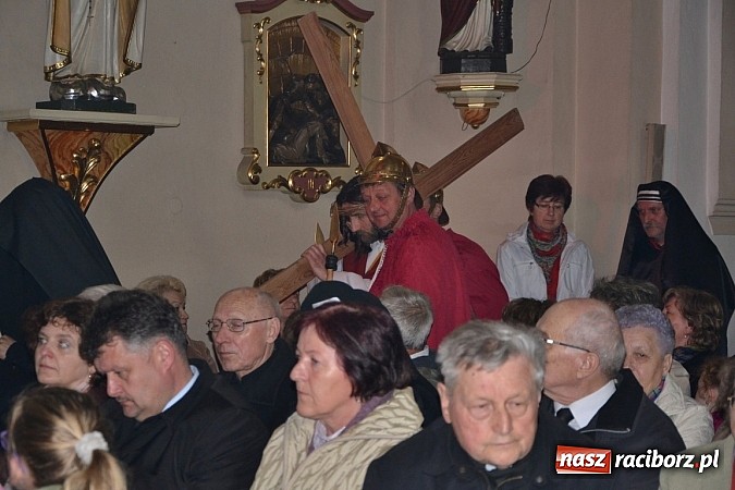 Zdjęcie w galerii na portalu naszraciborz.pl: Misterium Męki Pańskiej w Krzyżanowicach wiadomości z regionu