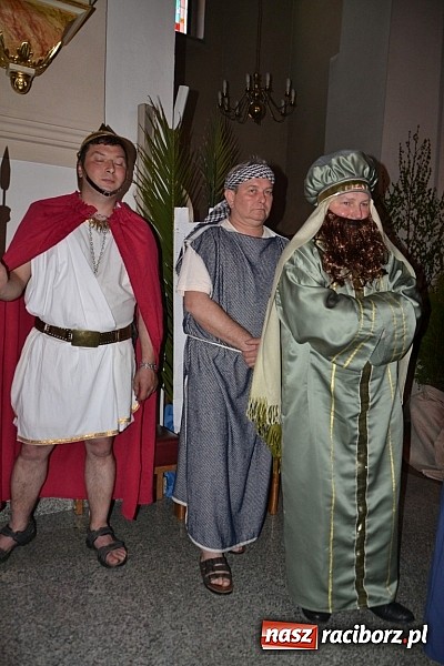 Zdjęcie w galerii na portalu naszraciborz.pl: Misterium Męki Pańskiej w Krzyżanowicach wiadomości z regionu