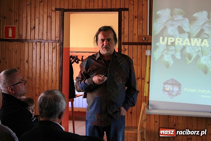 Zdjęcie w galerii na portalu naszraciborz.pl: O uprawie winorośli i produkcji wina na szkoleniu w Pogrzebieniu wiadomości z regionu