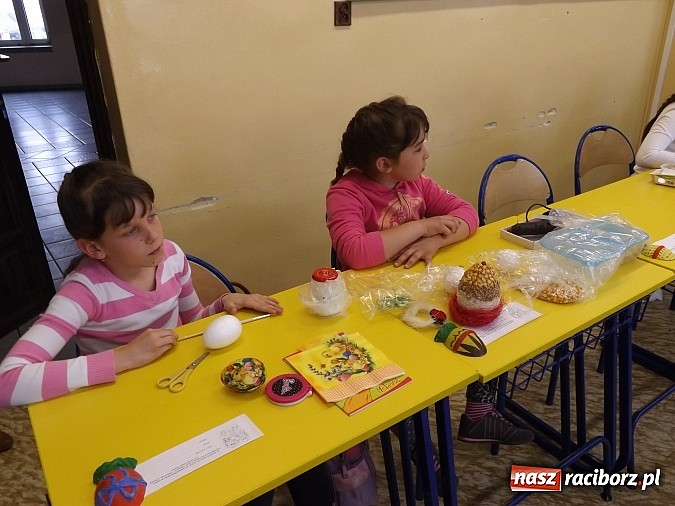 Zdjęcie w galerii na portalu naszraciborz.pl: W Nędzy podtrzymują kroszonkarską tradycję wiadomości z regionu