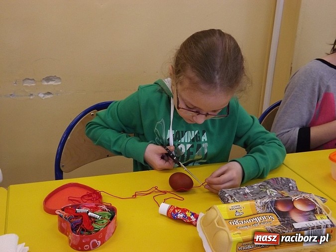 Zdjęcie w galerii na portalu naszraciborz.pl: W Nędzy podtrzymują kroszonkarską tradycję wiadomości z regionu