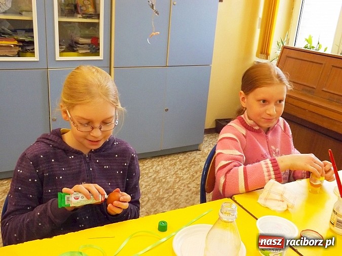 Zdjęcie w galerii na portalu naszraciborz.pl: W Nędzy podtrzymują kroszonkarską tradycję wiadomości z regionu