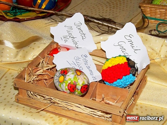 Zdjęcie w galerii na portalu naszraciborz.pl: W Nędzy podtrzymują kroszonkarską tradycję wiadomości z regionu