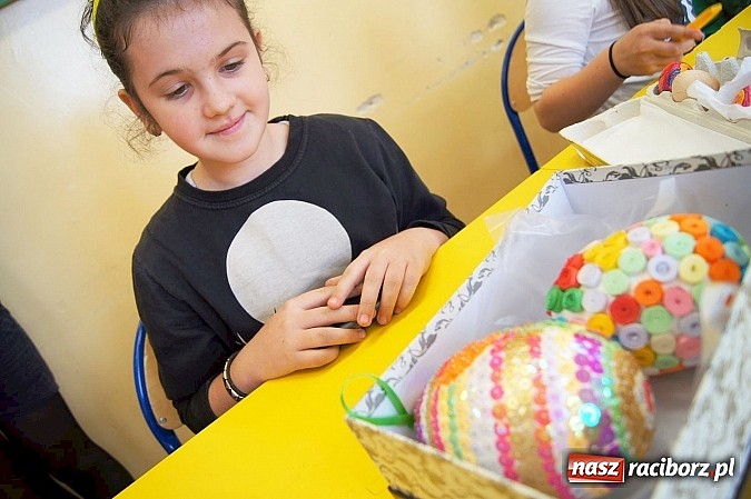 Zdjęcie w galerii na portalu naszraciborz.pl: W Nędzy podtrzymują kroszonkarską tradycję wiadomości z regionu