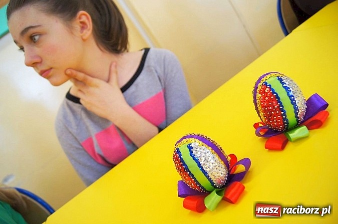 Zdjęcie w galerii na portalu naszraciborz.pl: W Nędzy podtrzymują kroszonkarską tradycję wiadomości z regionu