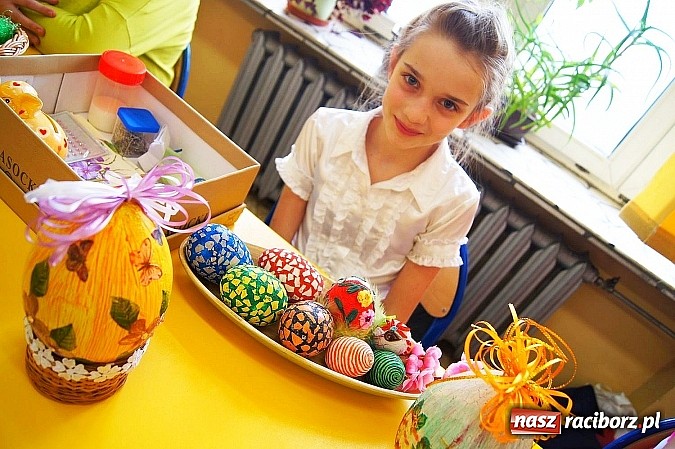 Zdjęcie w galerii na portalu naszraciborz.pl: W Nędzy podtrzymują kroszonkarską tradycję wiadomości z regionu