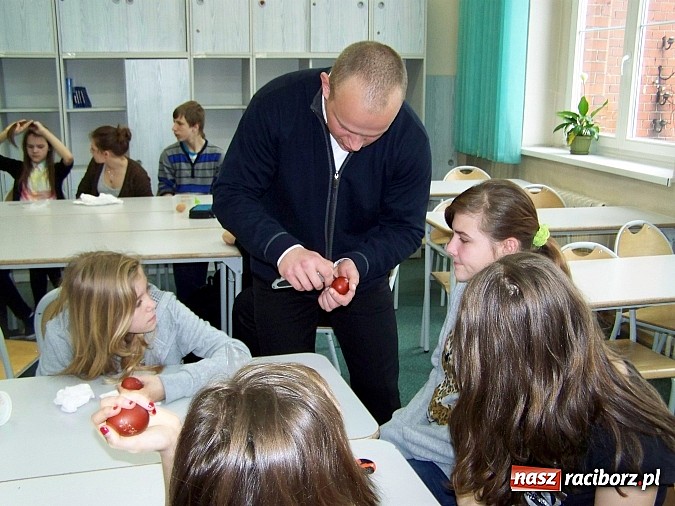 Zdjęcie w galerii na portalu naszraciborz.pl: Przygotowania do Wielkanocy w G5 wiadomości z regionu