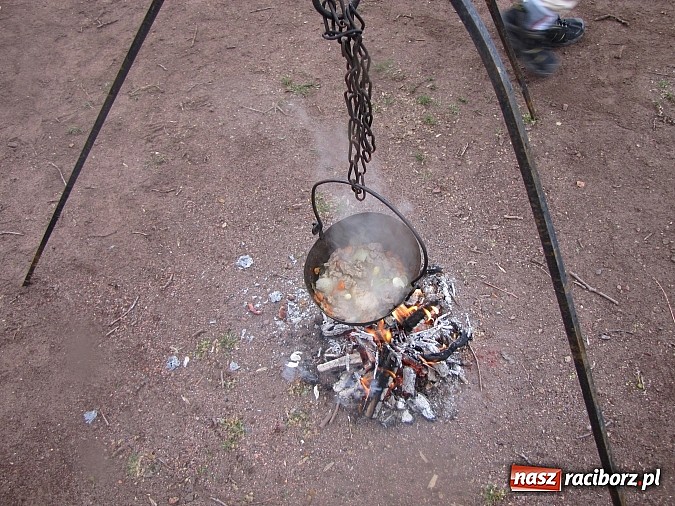 Zdjęcie w galerii na portalu naszraciborz.pl: Żywa lekcja historii w Gimnazjum nr 5 wiadomości z regionu