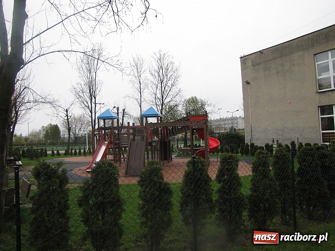 Zdjęcie w galerii na portalu naszraciborz.pl: Kolejne dwie miejskie szkoły czekają na duży remont wiadomości z regionu