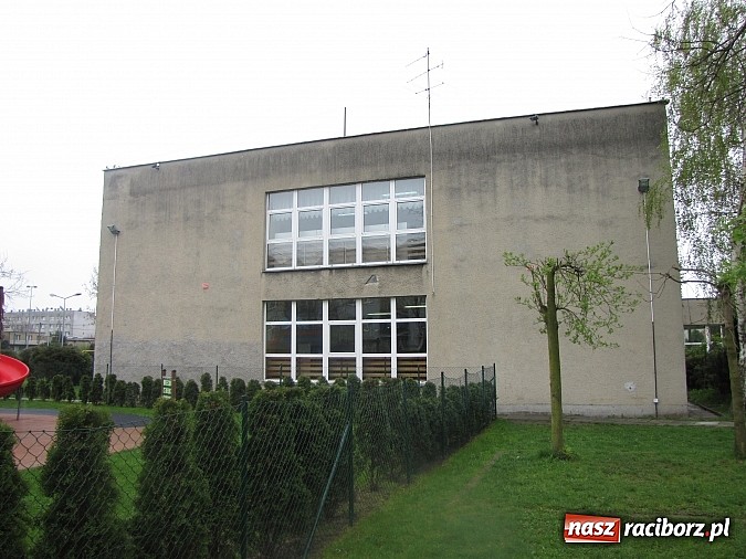 Zdjęcie w galerii na portalu naszraciborz.pl: Kolejne dwie miejskie szkoły czekają na duży remont wiadomości z regionu