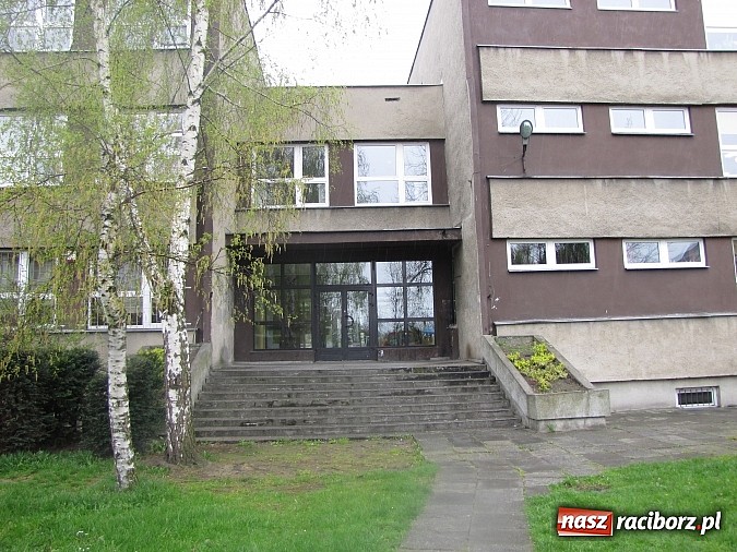 Zdjęcie w galerii na portalu naszraciborz.pl: Kolejne dwie miejskie szkoły czekają na duży remont wiadomości z regionu