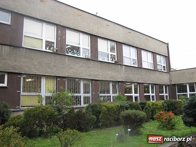 Zdjęcie w galerii na portalu naszraciborz.pl: Kolejne dwie miejskie szkoły czekają na duży remont wiadomości z regionu