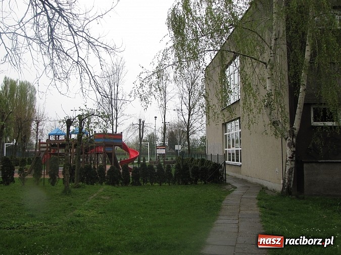 Zdjęcie w galerii na portalu naszraciborz.pl: Kolejne dwie miejskie szkoły czekają na duży remont wiadomości z regionu