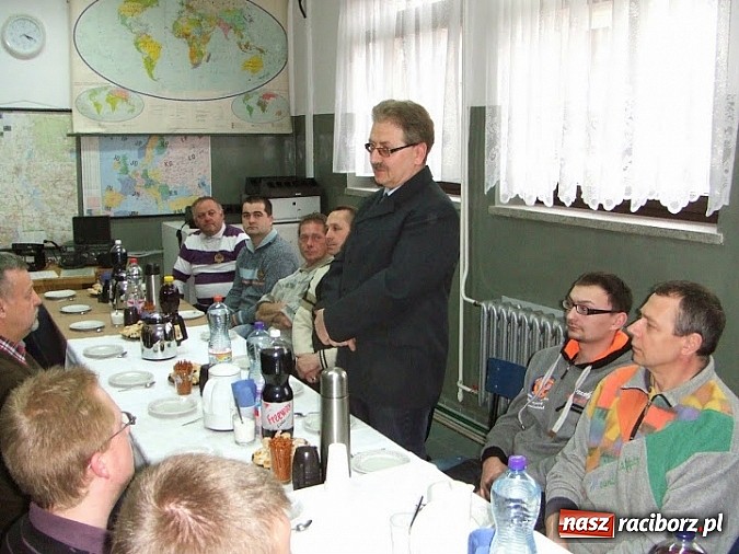 Zdjęcie w galerii na portalu naszraciborz.pl: Pasję znajdują w eterze wiadomości z regionu