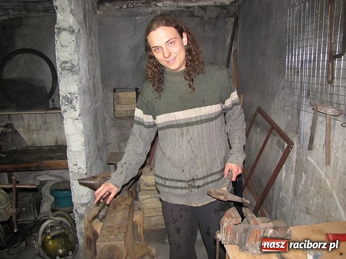 Zdjęcie w galerii na portalu naszraciborz.pl: Okiełznać metal. Niezwykła pasja 20-letniego raciborzanina - Michała Dąbkowskiego  wiadomości z regionu