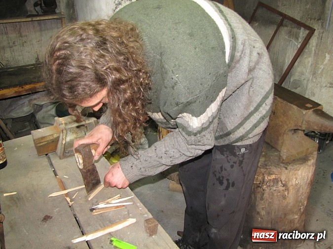 Zdjęcie w galerii na portalu naszraciborz.pl: Okiełznać metal. Niezwykła pasja 20-letniego raciborzanina - Michała Dąbkowskiego  wiadomości z regionu