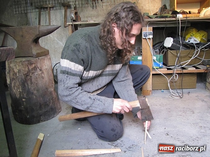 Zdjęcie w galerii na portalu naszraciborz.pl: Okiełznać metal. Niezwykła pasja 20-letniego raciborzanina - Michała Dąbkowskiego  wiadomości z regionu