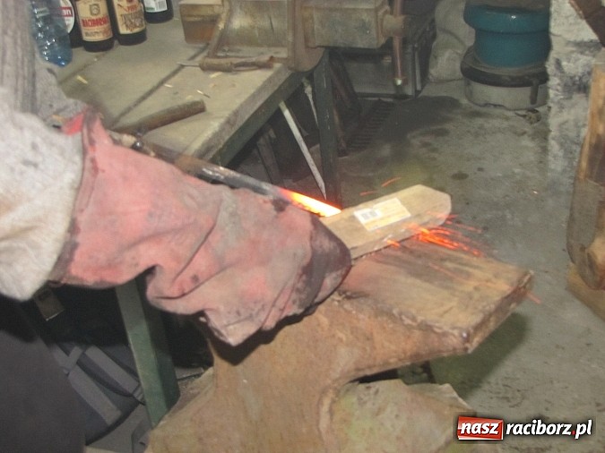 Zdjęcie w galerii na portalu naszraciborz.pl: Okiełznać metal. Niezwykła pasja 20-letniego raciborzanina - Michała Dąbkowskiego  wiadomości z regionu