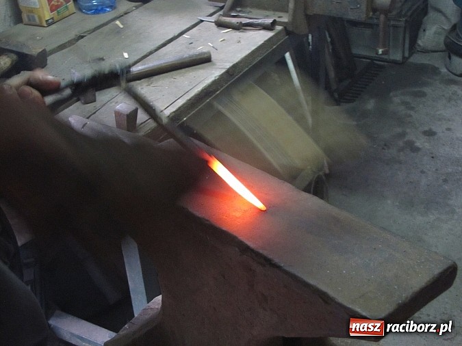 Zdjęcie w galerii na portalu naszraciborz.pl: Okiełznać metal. Niezwykła pasja 20-letniego raciborzanina - Michała Dąbkowskiego  wiadomości z regionu