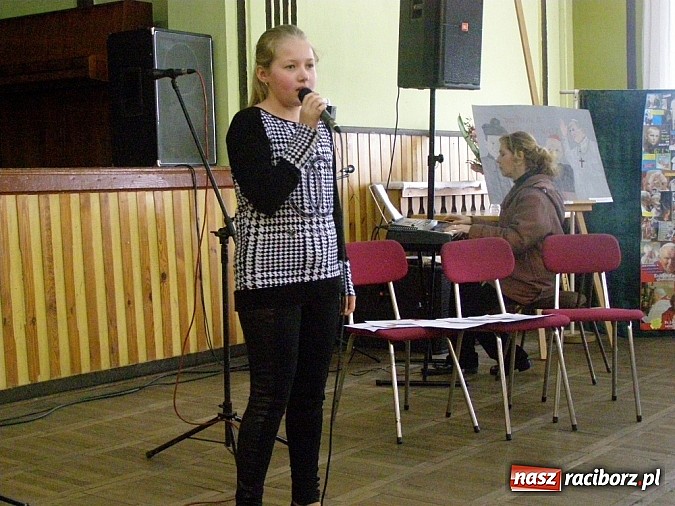 Zdjęcie w galerii na portalu naszraciborz.pl: Występy wielkopostne w Domu Kultury w Borucinie  wiadomości z regionu