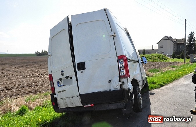 Zdjęcie w galerii na portalu naszraciborz.pl: Kolejna kraksa w Tworkowie. Fiat wymusił pierwszeństwo audi wiadomości z regionu