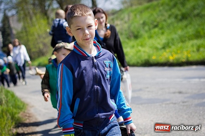 Zdjęcie w galerii na portalu naszraciborz.pl: Kiedy kościelne dzwony milkną w Sudole...  wiadomości z regionu