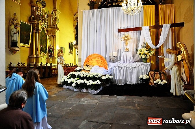 Zdjęcie w galerii na portalu naszraciborz.pl: U Bożego Grobu w kościołach naszego powiatu wiadomości z regionu