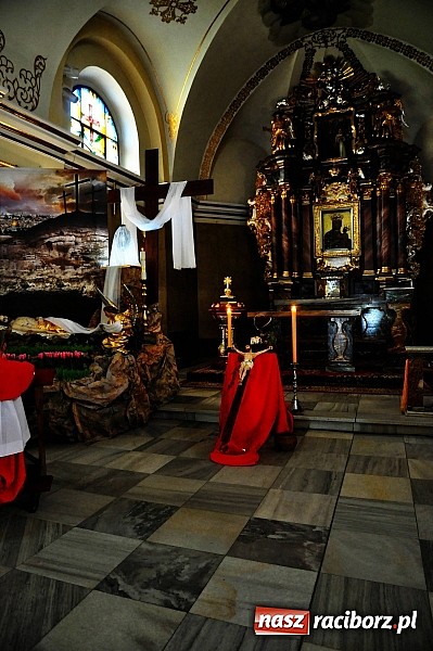 Zdjęcie w galerii na portalu naszraciborz.pl: U Bożego Grobu w kościołach naszego powiatu wiadomości z regionu