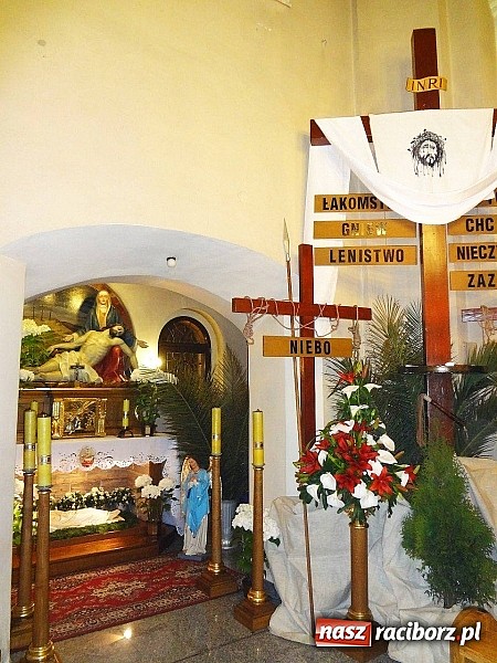 Zdjęcie w galerii na portalu naszraciborz.pl: U Bożego Grobu w kościołach naszego powiatu wiadomości z regionu