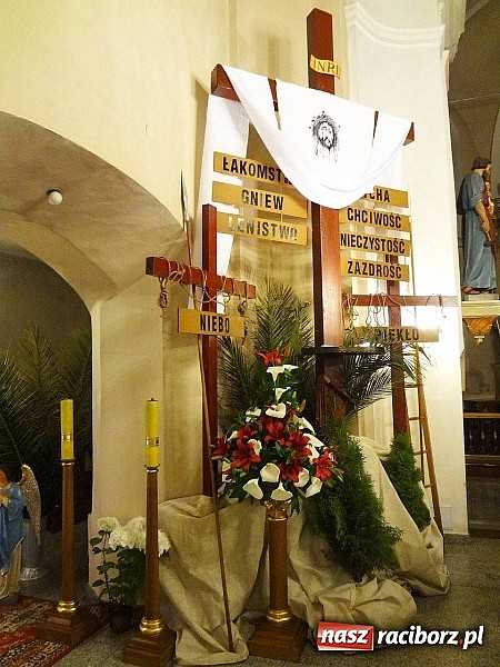 Zdjęcie w galerii na portalu naszraciborz.pl: U Bożego Grobu w kościołach naszego powiatu wiadomości z regionu
