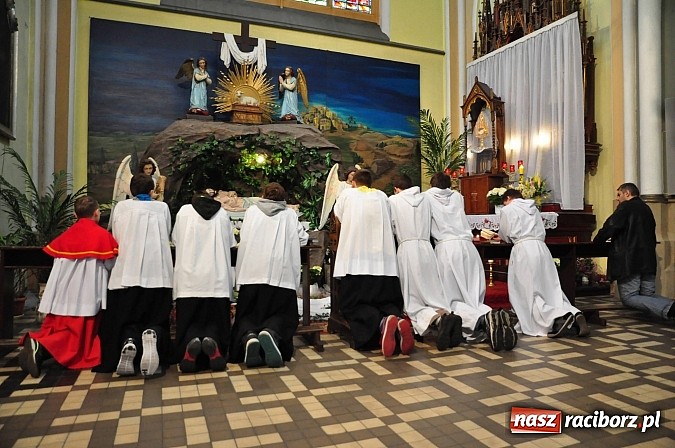 Zdjęcie w galerii na portalu naszraciborz.pl: U Bożego Grobu w kościołach naszego powiatu wiadomości z regionu