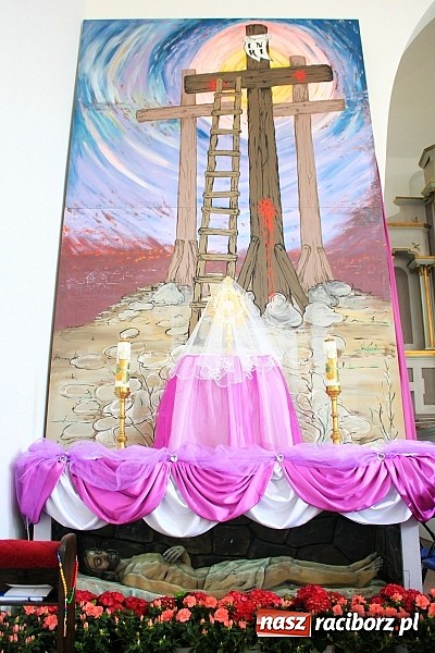 Zdjęcie w galerii na portalu naszraciborz.pl: U Bożego Grobu w kościołach naszego powiatu wiadomości z regionu