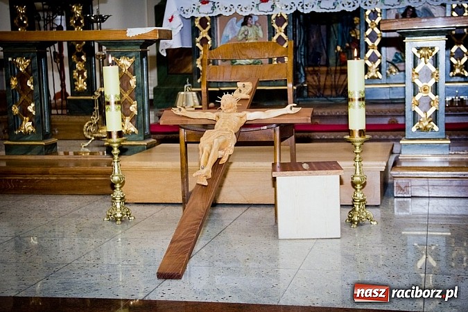 Zdjęcie w galerii na portalu naszraciborz.pl: U Bożego Grobu w kościołach naszego powiatu wiadomości z regionu