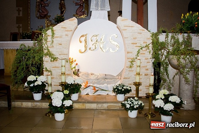 Zdjęcie w galerii na portalu naszraciborz.pl: U Bożego Grobu w kościołach naszego powiatu wiadomości z regionu