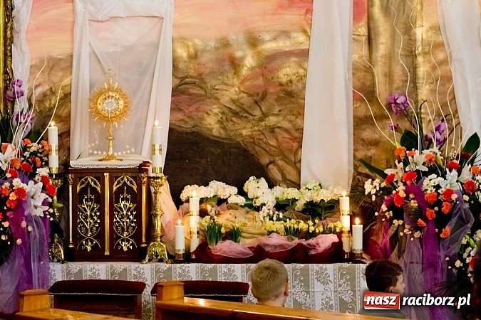 Zdjęcie w galerii na portalu naszraciborz.pl: U Bożego Grobu w kościołach naszego powiatu wiadomości z regionu