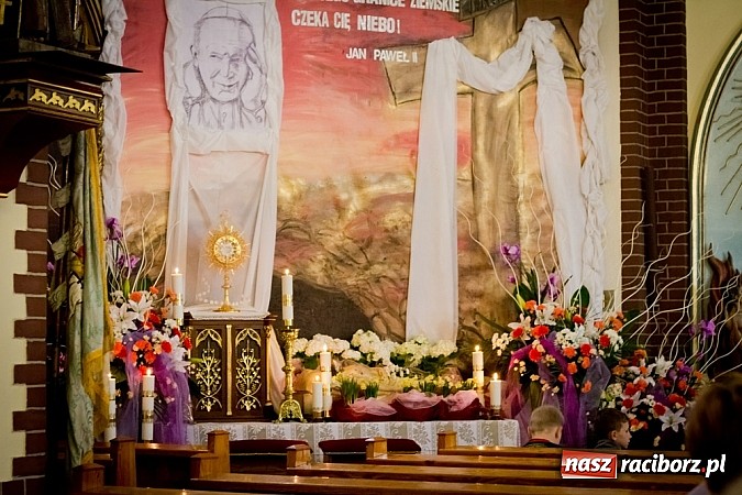 Zdjęcie w galerii na portalu naszraciborz.pl: U Bożego Grobu w kościołach naszego powiatu wiadomości z regionu