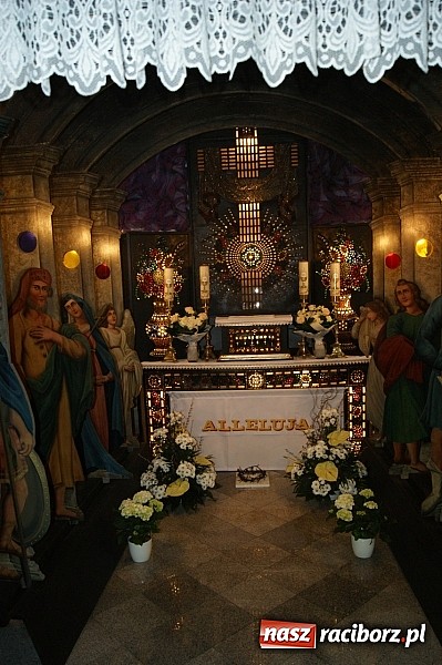 Zdjęcie w galerii na portalu naszraciborz.pl: U Bożego Grobu w kościołach naszego powiatu wiadomości z regionu