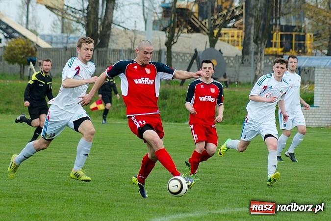 Zdjęcie w galerii na portalu naszraciborz.pl: Gra z kontry zabójczą bronią Granicy. Rafako na kolanach wiadomości z regionu