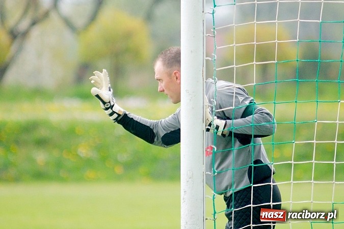 Zdjęcie w galerii na portalu naszraciborz.pl: Gra z kontry zabójczą bronią Granicy. Rafako na kolanach wiadomości z regionu