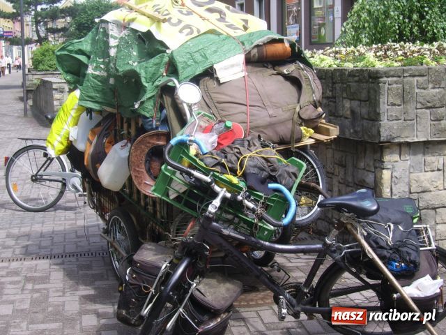 Zdjęcie w galerii na portalu naszraciborz.pl: Podróżuje, by być młodym wiadomości z regionu