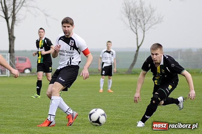 Zdjęcie w galerii na portalu naszraciborz.pl: Hit A klasy: Trzy szybkie ciosy Borucina, udana pogoń Buku wiadomości z regionu